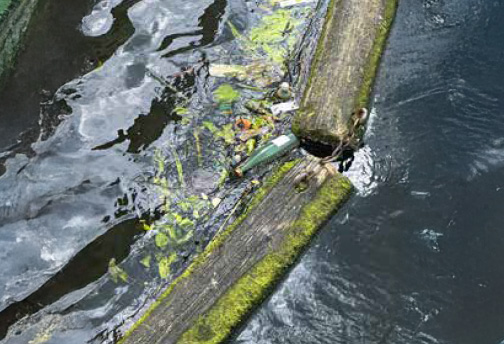 Instalación de la barrera de burbujas en Harlingen.
